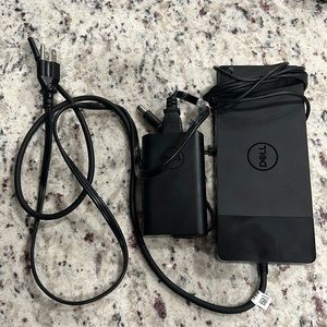 Dell Docking Station model WD19TB